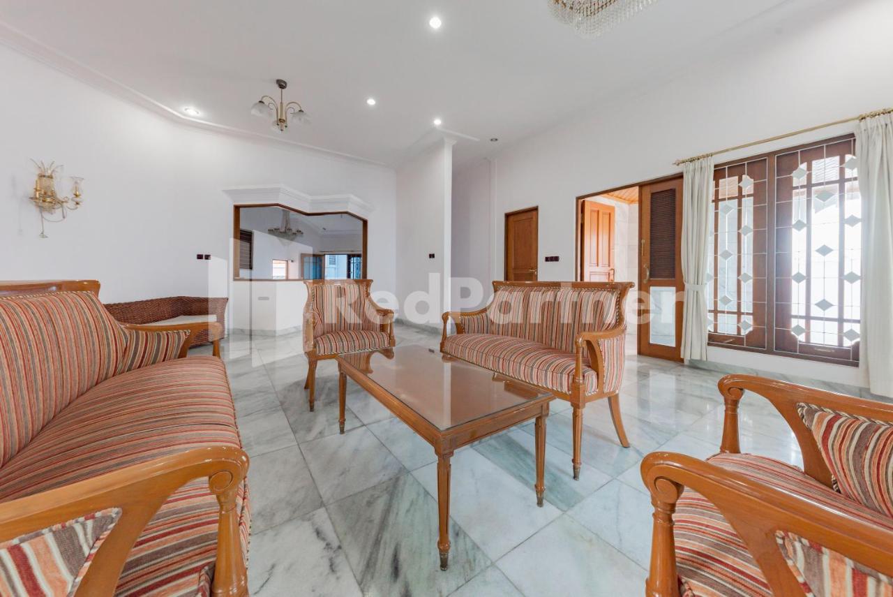 Biru Homestay Bandung Mitra Reddoorz Dış mekan fotoğraf