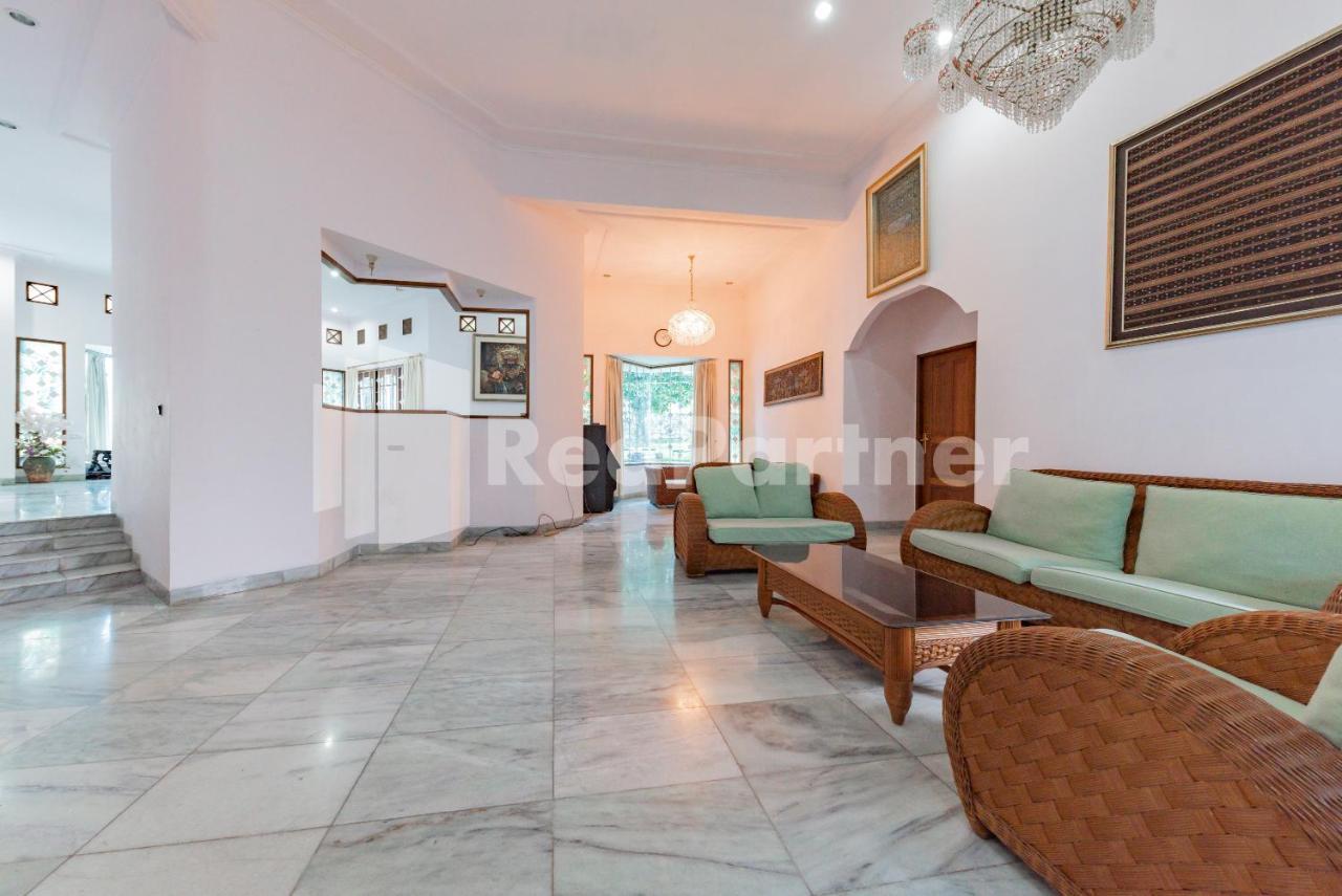 Biru Homestay Bandung Mitra Reddoorz Dış mekan fotoğraf